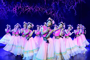 丽江千古情+丽江千古情演出一日游【小车接送/或打车报销车费+丽江恋歌/优选A区位置】