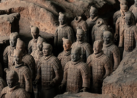 秦始皇帝陵博物院(兵马俑)+华清宫一日游【9人拼小团 可选长恨歌/驼铃传奇/千古情 三环接】