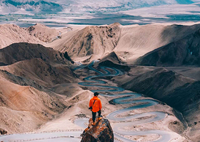 【拼小团】喀什帕米尔高原+盘龙古道+白沙山-白沙湖景区+帕米尔旅游区两日游【纯玩无购物】