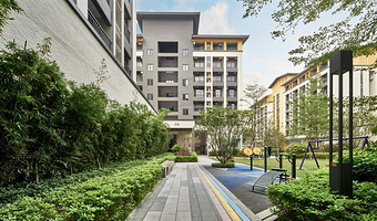 【酒店套餐】新兴禅域小镇雅泊酒店+双人无限次南药星空汤泉+双人自助早餐+赠送双人游乐礼包5选1+禅域小镇游览