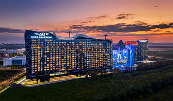 【酒店套餐】滑雪大促丨双人耀雪冰雪世界1日不限时不限次入园滑雪票+住洲至奢选上海冰雪世界酒店