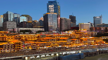 重庆洪崖洞民俗风貌区+山城巷+白象居+观音桥商业区一日游【五/七座包车+中文导游 CJ】