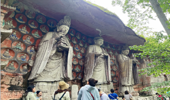 【包车游】重庆大足石刻-北山石刻+宝顶山石刻+大足石刻博物馆一日游【专人服务  含往返交通+过路费+司机服务】