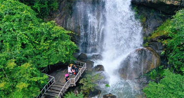 [私家团】广州增城白水寨+1978电影小镇+正果老街1天游，赏仙瀑及奇峰秀色，广州四区上门接送，一家一团不拼客