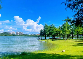 【私家团】外观华为欧洲小镇+南社明清古村落+东莞可园+松山湖公园+打卡康桥小火车1天游<东莞出发+东莞6线>