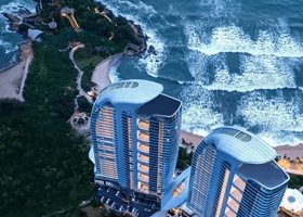 双月湾日出·银沙盐晶酒店·正海景房·2大2小自助早餐+晚餐+情人湾风景区+七星伴月汤浴+旅拍