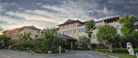 【酒店套餐】周末不加价★五钻温泉度假酒店-淮安大千天鹅湾温泉酒店1-2晚+双人早餐+双人入住期间无限次温泉畅泡