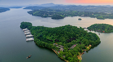 【早秋特惠】天目湖集团旗下酒店1晚（7选1）含早+天目湖山水园+天目湖南山竹海+天目湖御水温泉（可选）