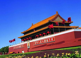 天安门-城楼+故宫博物院+天安门广场一日游【含门票不用自己预约 故宫导游精讲3小时 赠耳麦】