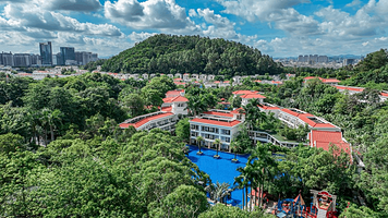 东莞塘厦三正半山温泉酒店·自助早餐·无限次水世界·半山汤泉