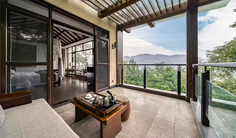 【梵音入梦】秋日峨眉祈福套餐,宿万年寺旁·含索道+素斋午餐/门票