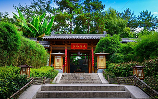 【四星酒店】金华市武义唐风温泉度假村1晚+次日双早+双人份唐风温泉1次