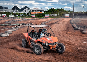 兴义万峰林勇越户外运动基地/勇越阳光谷越野赛车体验中心