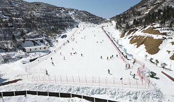 【酒店套餐】激情滑雪季★宜春铜鼓景泰酒店住宿1晚+双早+可选3小时/全天七星岭滑雪票搭配