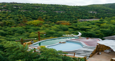 【温泉门口~】溧阳竹海风情温泉酒店（天目湖御水温泉店）1晚+早餐+天目湖御水温泉双人票/窑湖小镇（2选1）