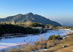 【滑雪预售】江南天池滑雪+安吉万怡酒店高级房1晚+双早+君澜石语汤泉（可选）