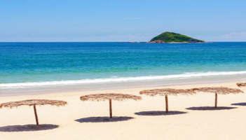 深圳杨梅坑+鹿嘴山庄+桔钓沙+中英街+地王观光·深港之窗二日游【全市上门接（2人起）】