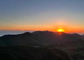 同宝山+金沙湾+青海湖二郎剑景区+日月山一日游