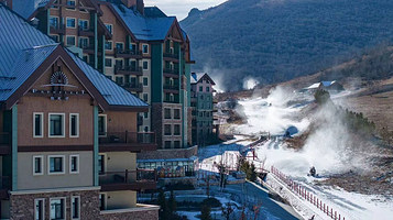 【万龙滑雪场】免费汤泉★官方酒店★双龙酒店★滑雪特惠套餐1晚+双人1日全雪域滑雪票+双人汤泉+双人早餐