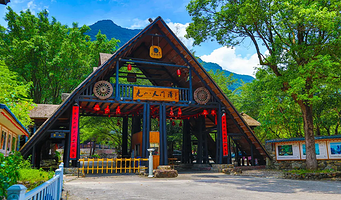 【酒店套餐】九州驿站（英德天门沟驿站树屋村）2天1晚+双人早餐+双人无限次树上汤泉+双人天门沟观光