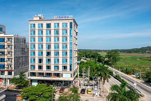 【酒景双人套餐】雅斯特酒店高级房+官方三娘湾出海寻豚船票