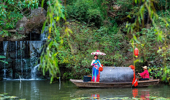 琅琊古城二日游【烟台出发-龙园+竹泉村+红石寨/大峡谷+萤火虫水洞/尼山圣境/红嫂2日|含国秀琅琊|纯玩无购】