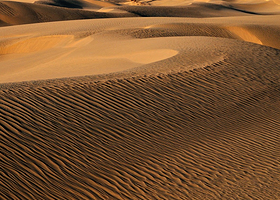 帕米尔高原+喀什古石头城+达瓦昆沙漠旅游风景区+喀什古城+喀拉库勒湖景区六日游【双卧往返】