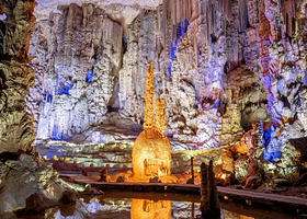 织金洞+织金大峡谷一日游【私家团+独立包团+上门接送+含门票+观光车】