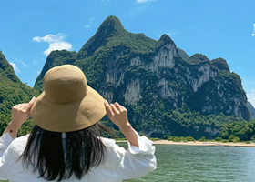 漓江四星游船+杨堤—九马画山漓江竹筏漂流+兴坪古镇+20元人民币背景观景台一日游【晚出发、11点桂林酒店接】