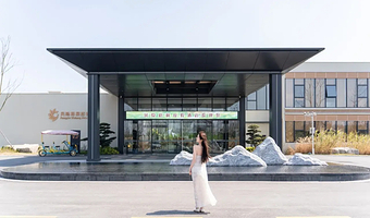 【温泉季】扬州凤隐梧桐温泉度假酒店+双早+双人天然矿物质偏硅酸温泉畅享1份+扬州凤凰岛生态旅游区国家湿地公园