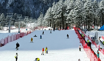 【可自驾可跟团】羌人谷门票+全天滑雪票+直通车/电子讲解可选