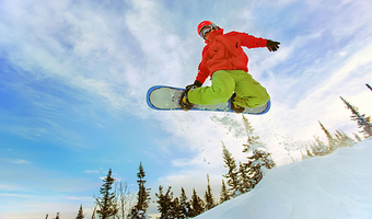 【酒店套餐】神农架国际滑雪场双人门票+酒店住宿1晚（神农假日/盛景怡家/爱豪酒店）