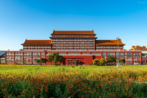 【官方4钻★景区内】香河正安宫酒店2天1晚+双人自助早餐+三人大明幻境第一城无限次入园+非遗观演+可选古风换