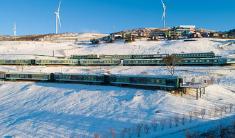 酒店套餐·五峰独领云顶酒店1晚·五峰国际滑雪场门票2张