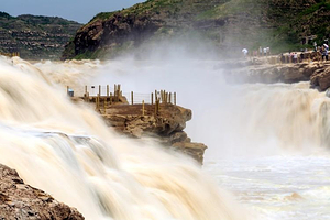 忻州五台山+山西黄河壶口瀑布旅游区+山西王家大院三日游【太原接送站丨含2早2正餐】