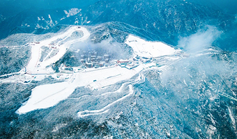 杭州鸬鸟希尔顿花园酒店1晚+可选双人云上草原滑雪场/江南天池滑雪场/山沟沟景区+双人早餐