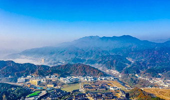 【酒店套餐】大别山陡沙河温泉小镇住宿1晚++2人早餐+2人温泉