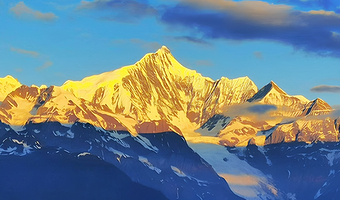 迪庆梅里雪山国家公园+飞来寺+雾浓顶观景台+白马雪山观景台+大经幡二日游【看日出赏星河·8人纯玩小团】