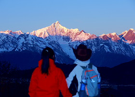 丽江+香格里拉+梅里雪山二日游【虎跳峡+白水台+飞来寺+雾浓顶+大拐湾+贺龙桥·8人野奢纯玩小团】