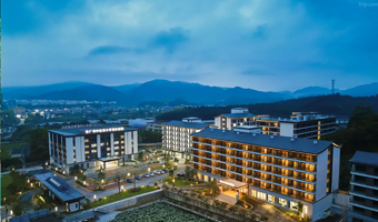 清远佛冈药王谷汤泉康养酒店·两大两小养生营养自助早餐+阳光生态农场赠送每间房2斤指定蔬苹