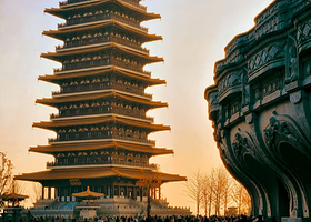 牛首山门票+导游讲解2.5h+来回大巴【含来回大巴含导游含门票，还和景区票同价，纯玩无购物】