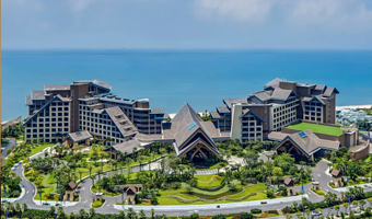 汕尾保利希尔顿逸林酒店+翌日双人早餐+趣玩儿童俱乐部+臻选特色旅拍