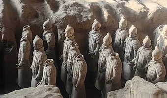 西安秦始皇帝陵博物院(兵马俑)+华清宫一日游【往返车费+午餐+导游讲解】