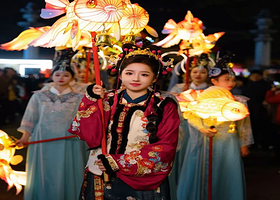 无锡惠山古镇+无锡锡惠公园-寄畅园+无锡市太湖鼋头渚风景区一日游【鸥遇之约 仙岛游船】