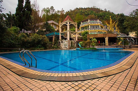 周边酒店推荐:西岭雪山,鹤鸣山,安仁古镇,道源圣城等.