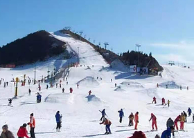 济南卧虎山滑雪场一日游【聊城出发】