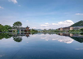 【元旦大促丨3晚连住】桂林雁山宋品酒店庭院露台大床单卧别墅+双人桂林融创海世界不限次票+双人早餐+午餐+晚餐