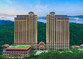 【酒店套餐】龙门南昆山云顶温泉威士忌酒店+2人早餐+无限次温泉+私家池+玛雅水寨+恒温泳池+可选购晚餐