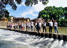 厦门鼓浪屿+云水谣+永定土楼王2日1晚游高端四钻五钻酒店可选