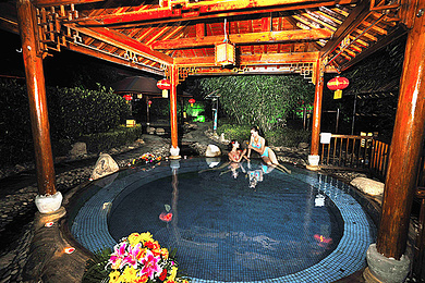 汤山百倍圣泉露天温泉-南京总统府-自驾2日游 宿汤山圣泉温泉城/多个